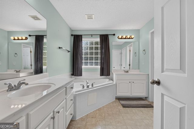 112 Dorsey Springs Drive, Hampton, GA 30228