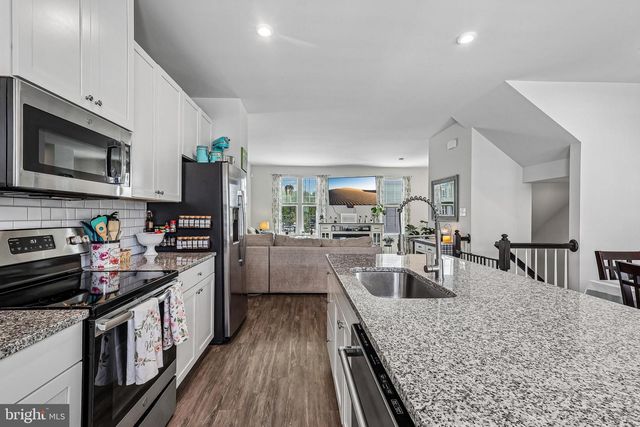 138 PINNACLE PL, Sewell, NJ 08080