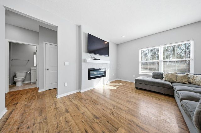 5840 Wynnewood Drive, Grove City, OH 43123