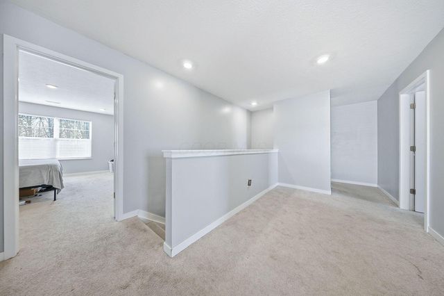 5840 Wynnewood Drive, Grove City, OH 43123