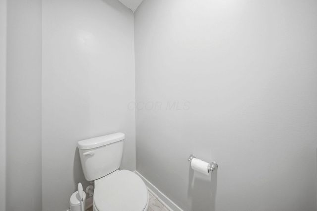 5840 Wynnewood Drive, Grove City, OH 43123