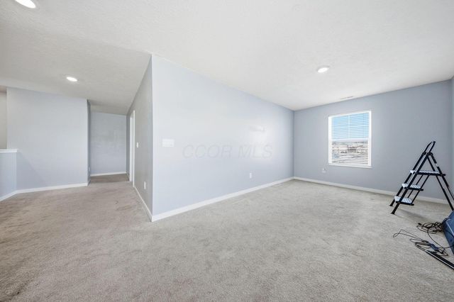 5840 Wynnewood Drive, Grove City, OH 43123