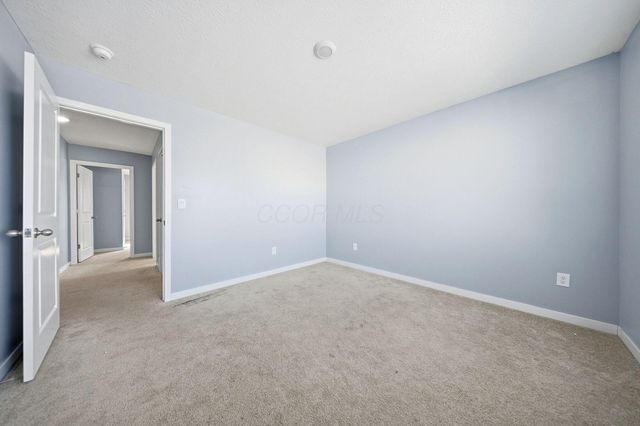 5840 Wynnewood Drive, Grove City, OH 43123