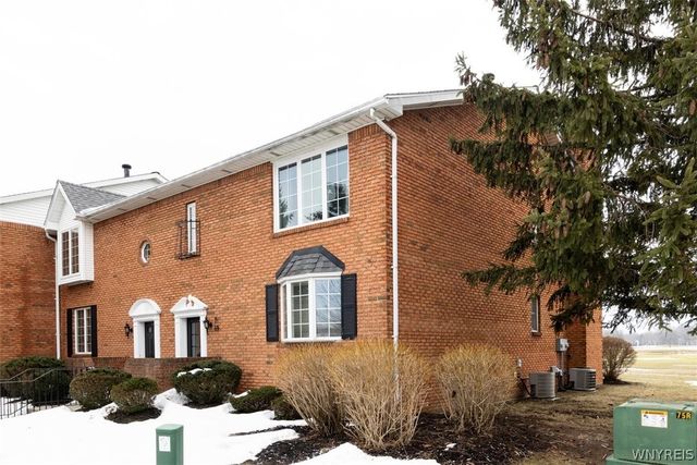 71 Tralee Terrace, Amherst, NY 14051