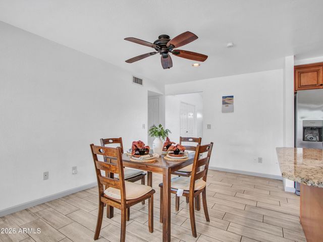 2324 W PORT AU PRINCE Lane, Phoenix, AZ 85023