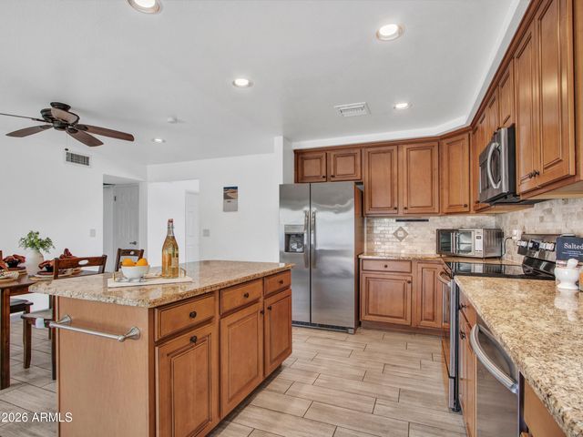 2324 W PORT AU PRINCE Lane, Phoenix, AZ 85023
