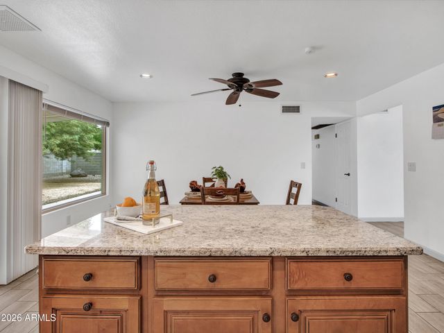 2324 W PORT AU PRINCE Lane, Phoenix, AZ 85023