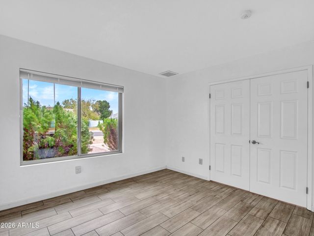 2324 W PORT AU PRINCE Lane, Phoenix, AZ 85023