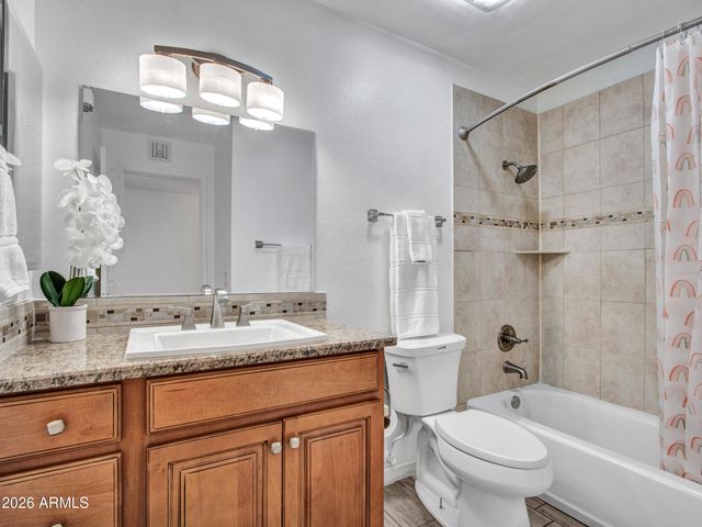 2324 W PORT AU PRINCE Lane, Phoenix, AZ 85023