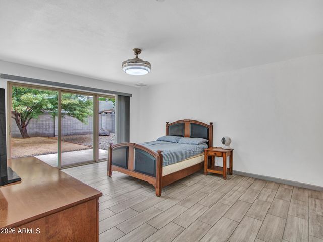 2324 W PORT AU PRINCE Lane, Phoenix, AZ 85023
