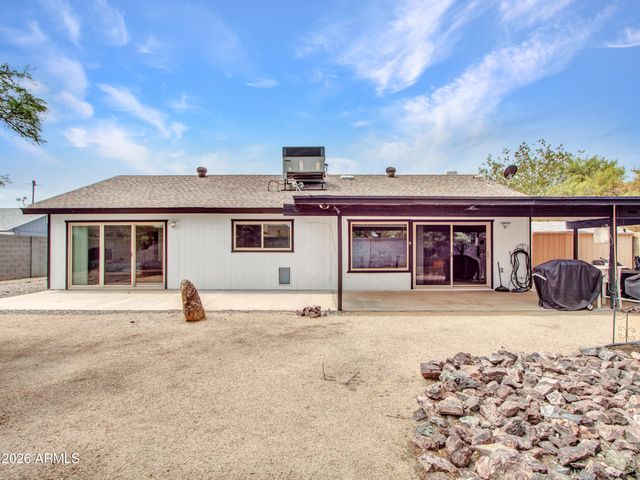 2324 W PORT AU PRINCE Lane, Phoenix, AZ 85023