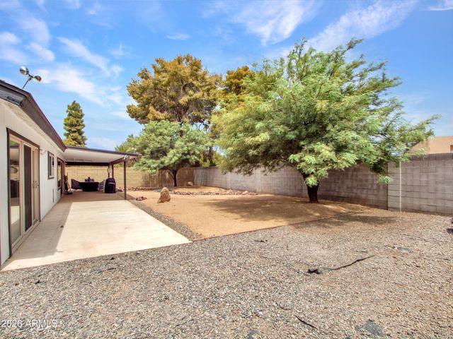 2324 W PORT AU PRINCE Lane, Phoenix, AZ 85023