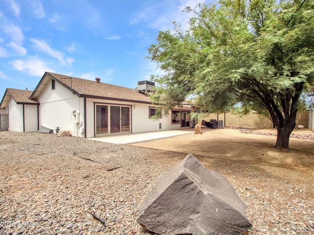 2324 W PORT AU PRINCE Lane, Phoenix, AZ 85023