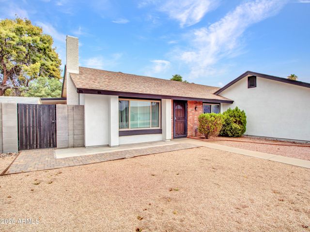 2324 W PORT AU PRINCE Lane, Phoenix, AZ 85023