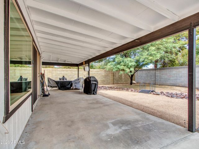 2324 W PORT AU PRINCE Lane, Phoenix, AZ 85023