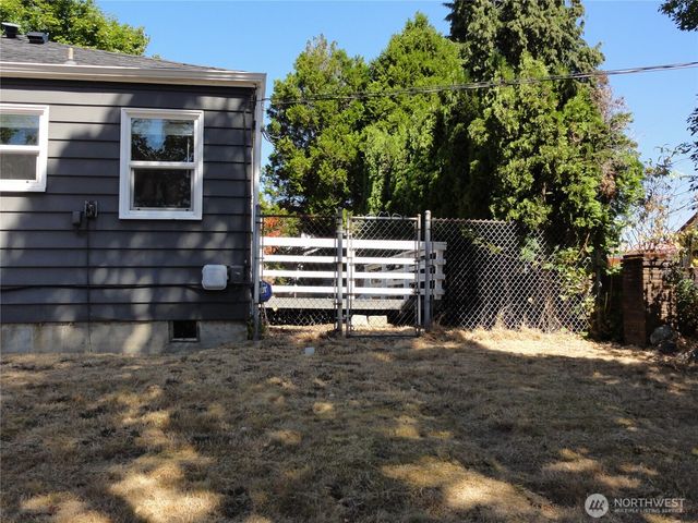 4539 S L Street, Tacoma, WA 98418