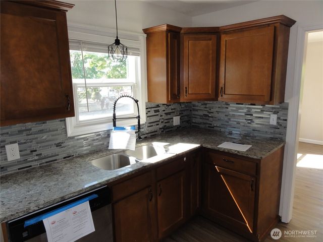 4539 S L Street, Tacoma, WA 98418