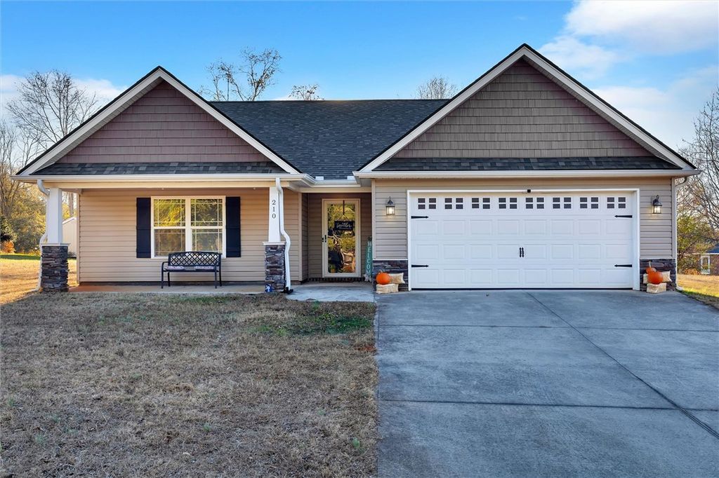 210 Rhoe Circle, Anderson, SC 29621