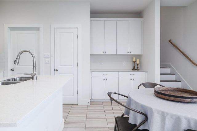 315 Alamar Knot WAY 213, Georgetown, TX 78626