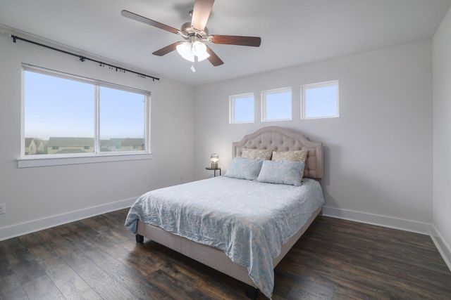 315 Alamar Knot WAY 213, Georgetown, TX 78626