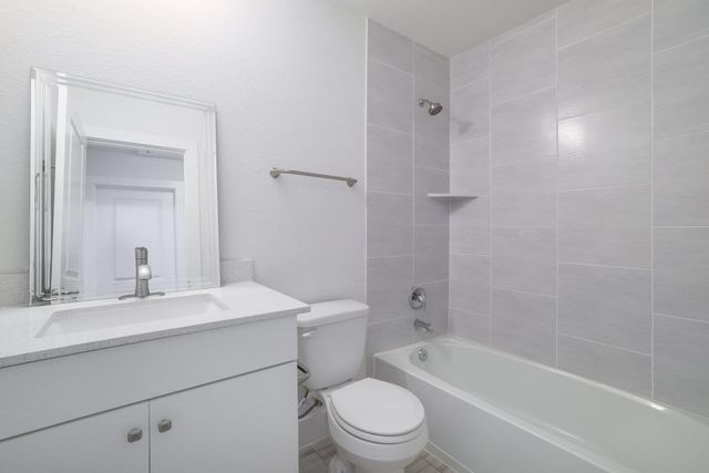 315 Alamar Knot WAY 213, Georgetown, TX 78626