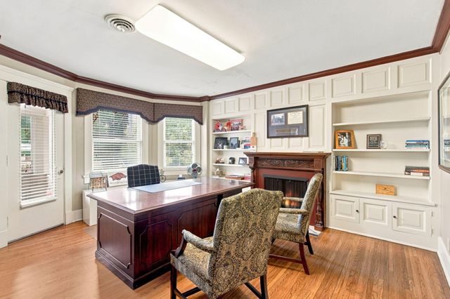 1201 E Walnut Street, Springfield, MO 65802
