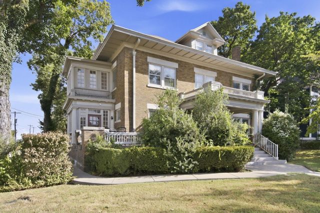 1201 E Walnut Street, Springfield, MO 65802