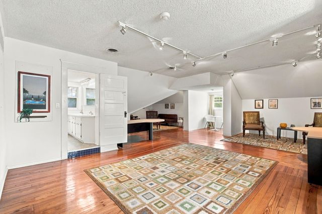 1201 E Walnut Street, Springfield, MO 65802