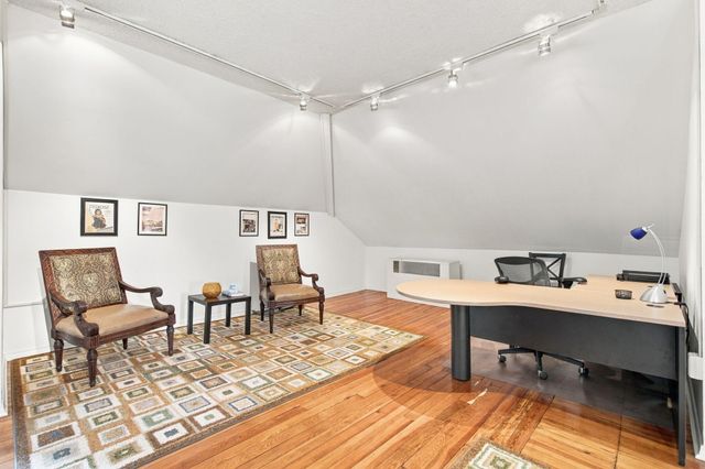 1201 E Walnut Street, Springfield, MO 65802