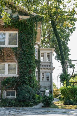 1201 E Walnut Street, Springfield, MO 65802