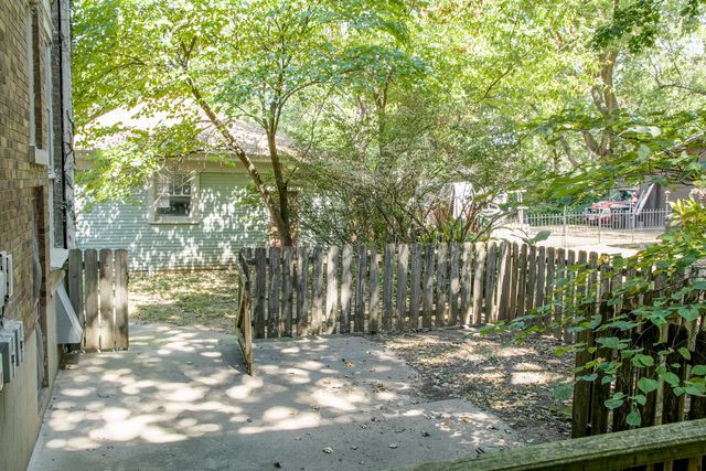 1201 E Walnut Street, Springfield, MO 65802