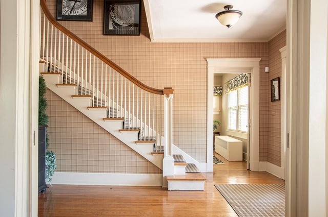 1201 E Walnut Street, Springfield, MO 65802