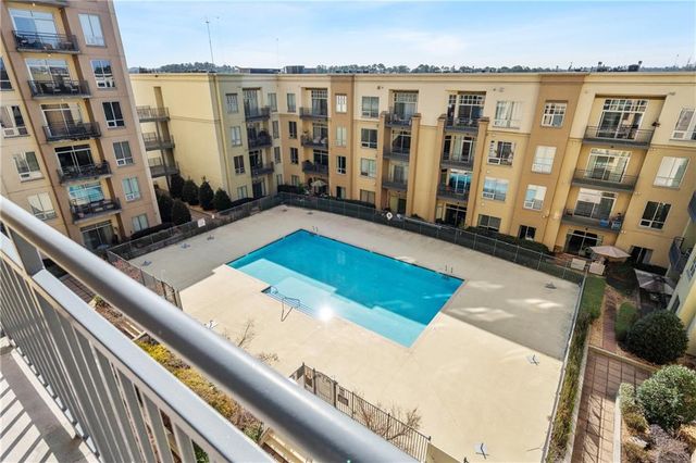 711 Cosmopolitan NE Drive 512, Atlanta, GA 30324