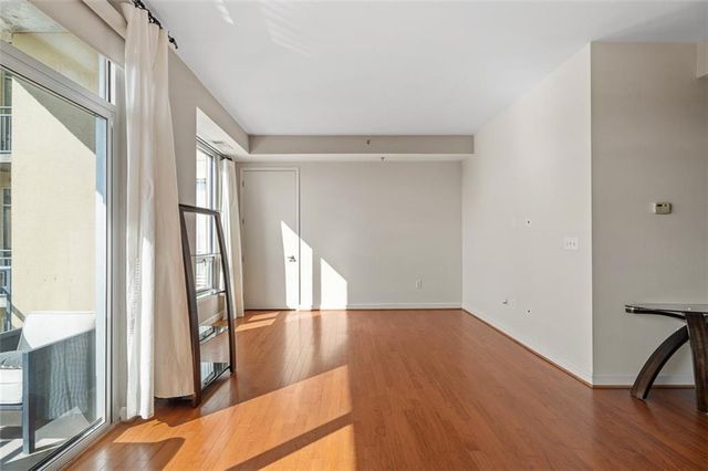 711 Cosmopolitan NE Drive 512, Atlanta, GA 30324