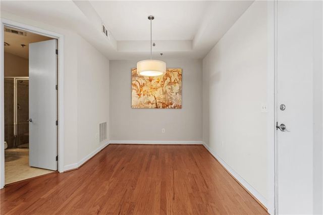 711 Cosmopolitan NE Drive 512, Atlanta, GA 30324