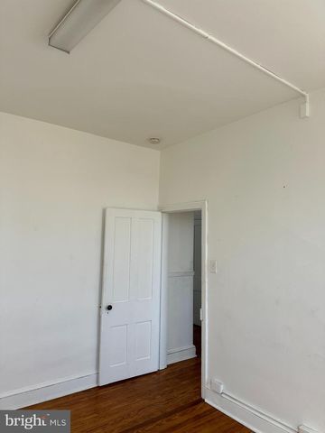 3946 LANCASTER AVE, Philadelphia, PA 19104