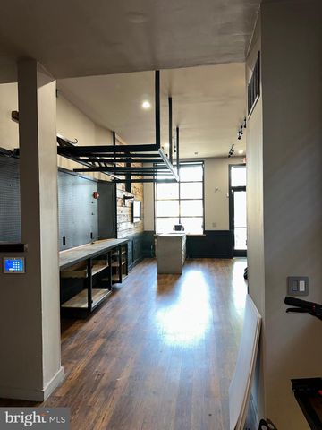 3946 LANCASTER AVE, Philadelphia, PA 19104