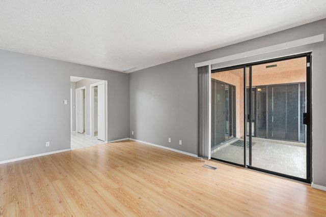 6109 Rio Hondo Drive NE, Albuquerque, NM 87109