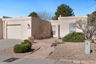 6109 Rio Hondo Drive NE, Albuquerque, NM 87109