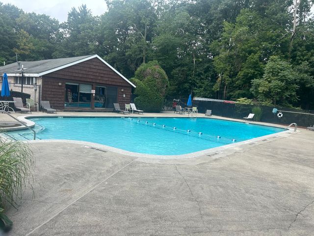 3 Greenbriar Drive 301, North Reading, MA 01864