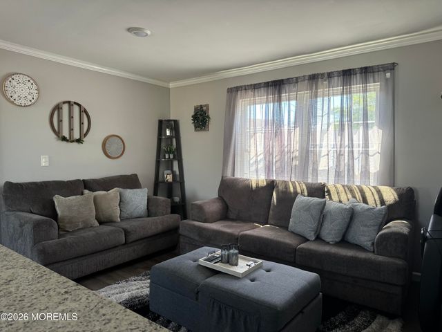 2 Campview Avenue, Keansburg, NJ 07734