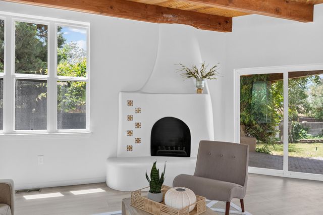 13012 Calle De Sandias NE, Albuquerque, NM 87111