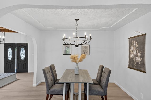 13012 Calle De Sandias NE, Albuquerque, NM 87111