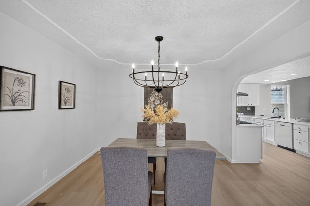 13012 Calle De Sandias NE, Albuquerque, NM 87111