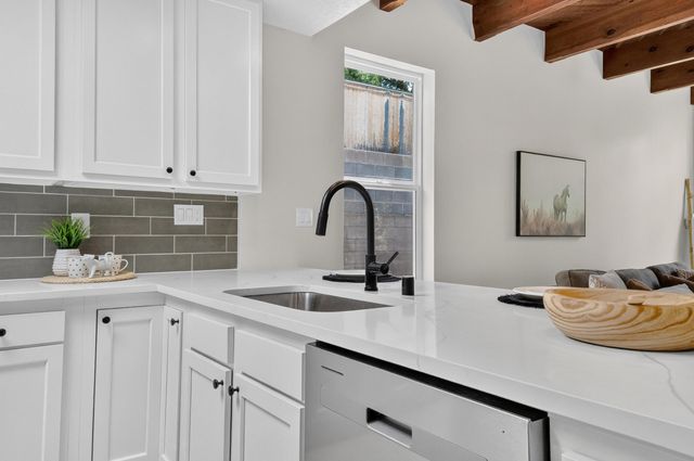 13012 Calle De Sandias NE, Albuquerque, NM 87111