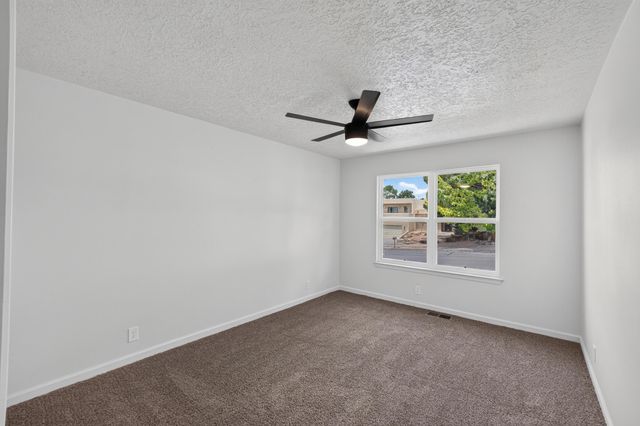 13012 Calle De Sandias NE, Albuquerque, NM 87111