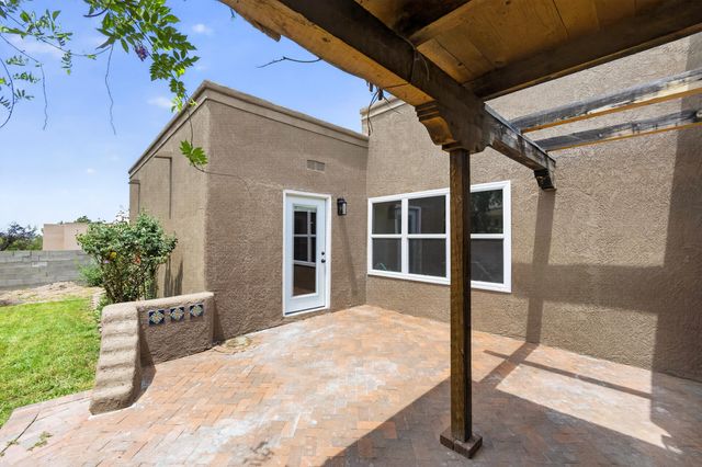 13012 Calle De Sandias NE, Albuquerque, NM 87111