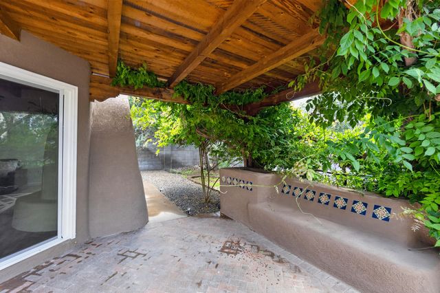 13012 Calle De Sandias NE, Albuquerque, NM 87111