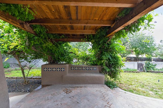 13012 Calle De Sandias NE, Albuquerque, NM 87111