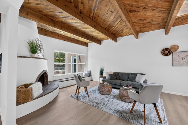 13012 Calle De Sandias NE, Albuquerque, NM 87111
